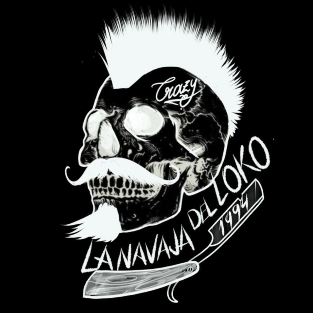 Logotipo de La Navaja del Loko: calavera con cresta y bigote junto a una navaja barbera
